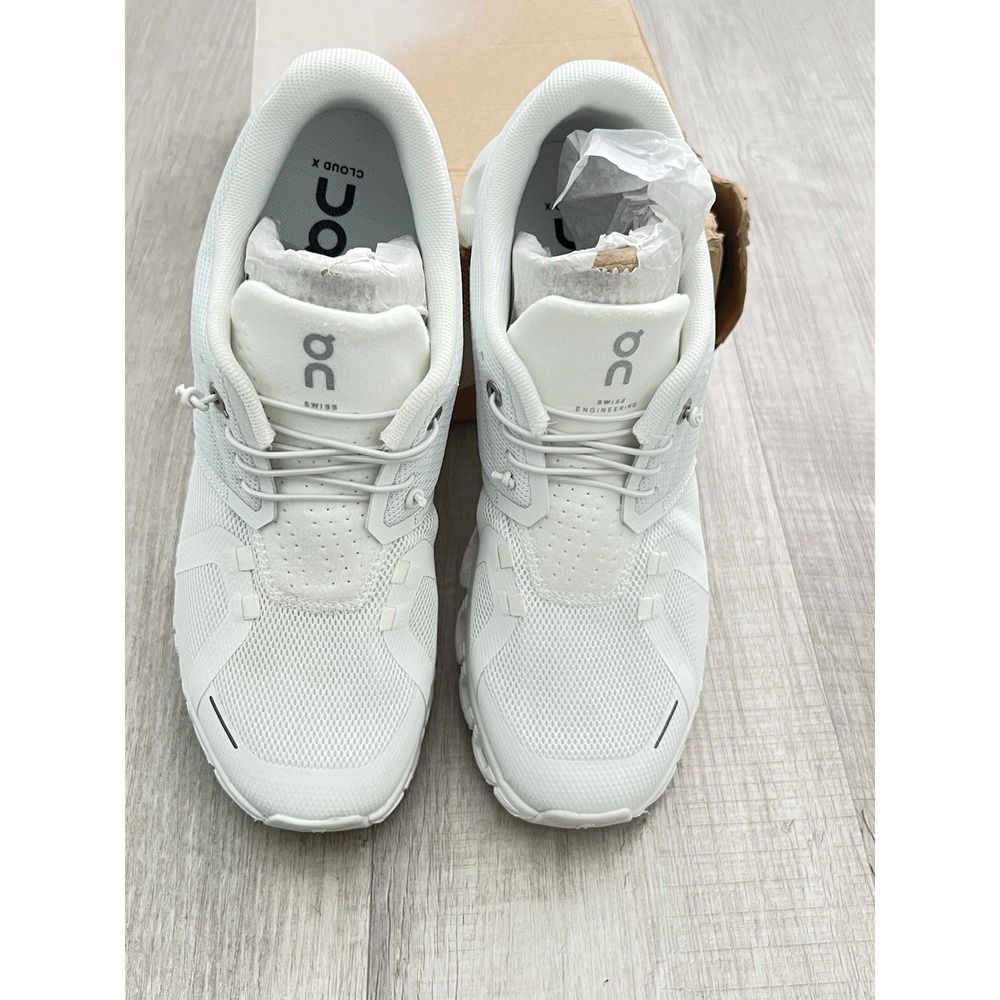 NEW On Cloud Cloud 5 Running Shoes All White Womens 59.98902 Size 9.5 - Picture 3 of 10